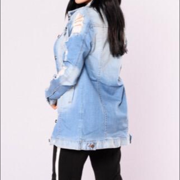 Fashionnova oversized denim jacket - Picture 2 of 6